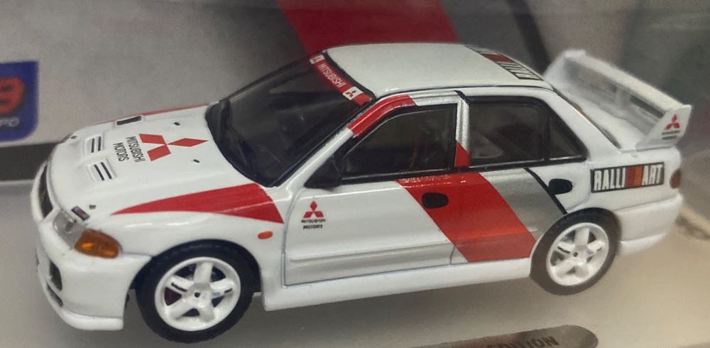 Mitsubishi Lancer Evolution 3 - INNO64 (Rally) action figure collectible [Barcode 9588826260750] - Main Image 2