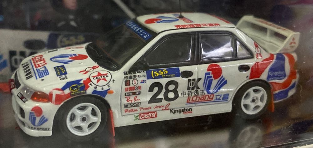 Mitsubishi Lancer Evolution 3 #28 Beijing 555 Rally - INNO64 (Rally) action figure collectible [Barcode 9588826261849] - Main Image 2