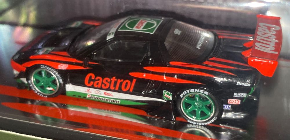 Honda Nsx Na1 Rocket Bunny V2 - INNO64 (Castrol) action figure collectible [Barcode 9588826263874] - Main Image 3