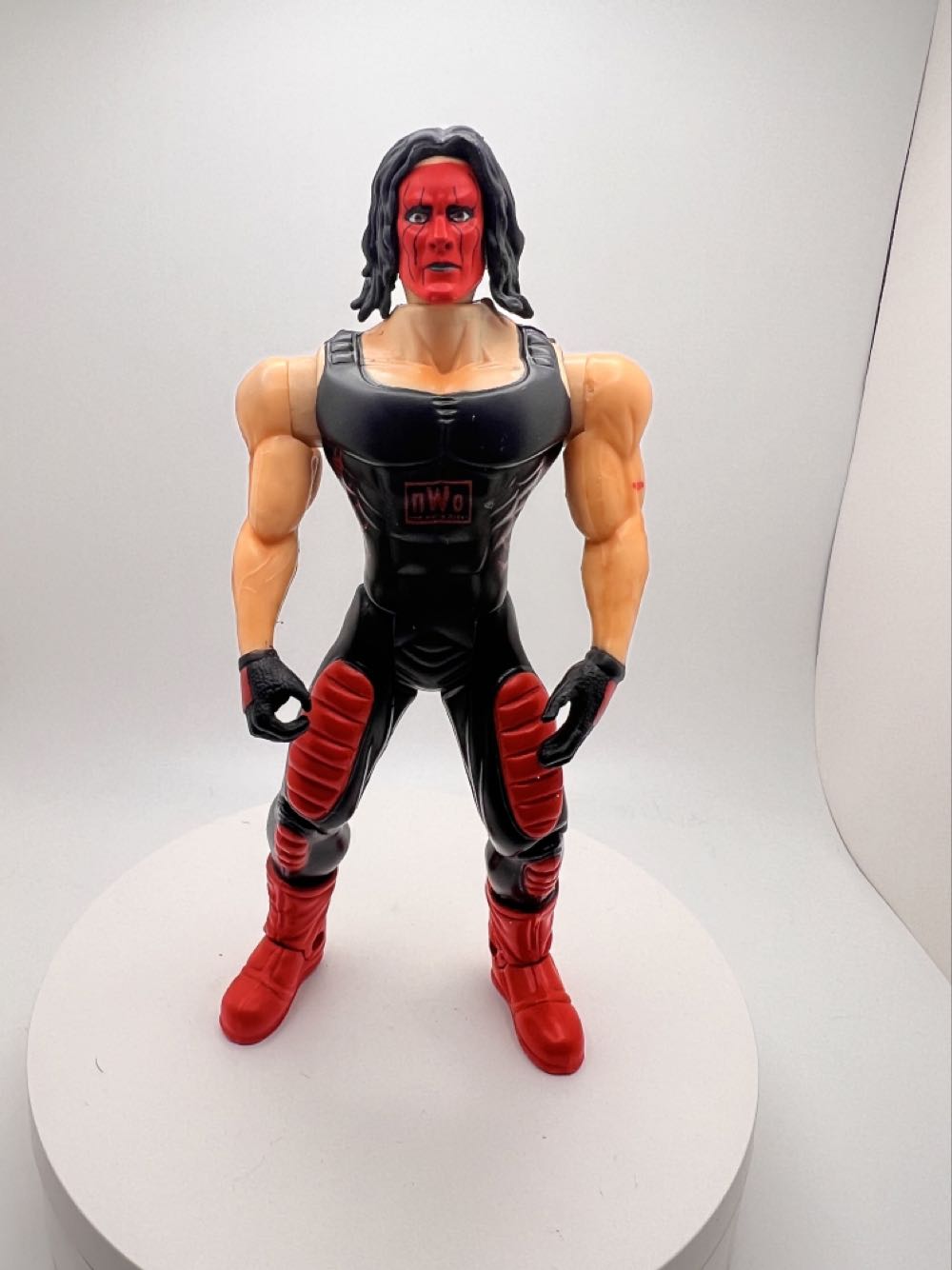 Sting [Red \ Black] - Toy Biz (WCW - Toy Biz) action figure collectible - Main Image 2