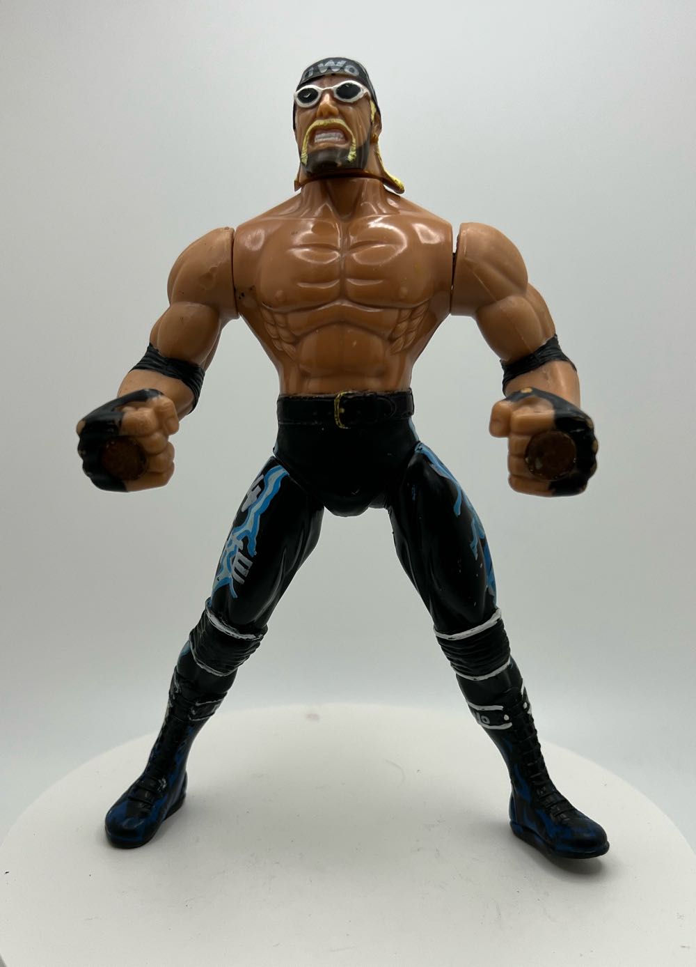 Hollywood Hogan - Toy Biz (WCW - Toy Biz) action figure collectible - Main Image 2