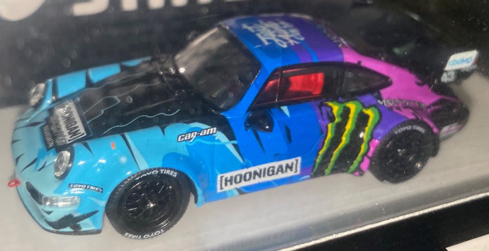 1. Porsche 911 Sold - Mini Station (Monster) action figure collectible - Main Image 2