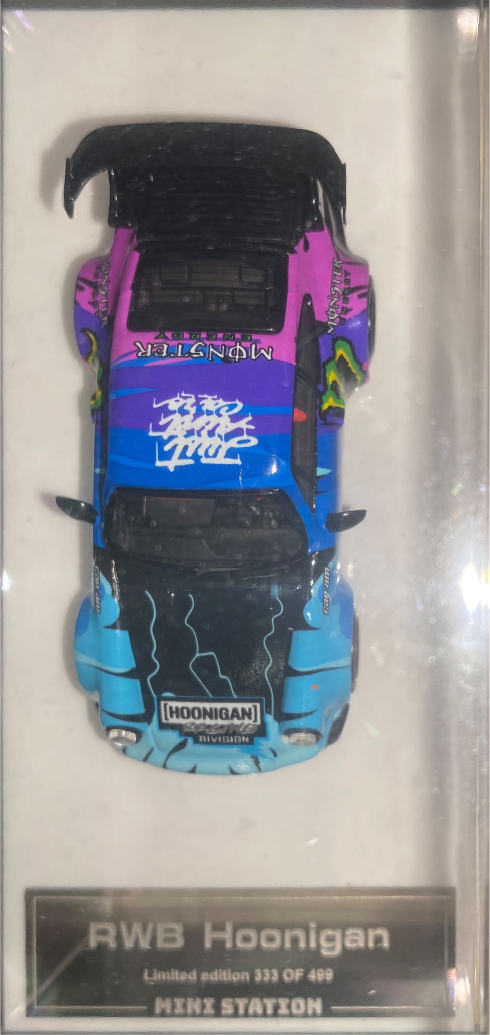 1. Porsche 911 Sold - Mini Station (Monster) action figure collectible - Main Image 4