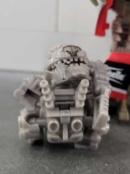 Steeljaw With Lead Foot And Sergeant Detour Gun Mode - Hasbro (Human Alliance) action figure collectible - Main Image 3