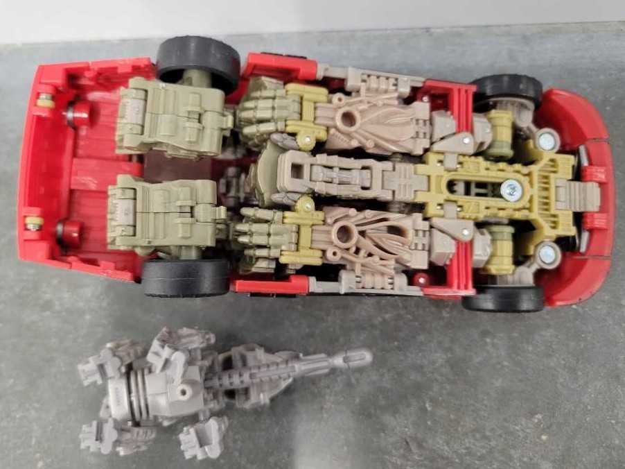 Lead Foot With Sergeant Detour And Steeljaw Vehicle Mode 3rd - Hasbro (Human Alliance) action figure collectible - Main Image 4