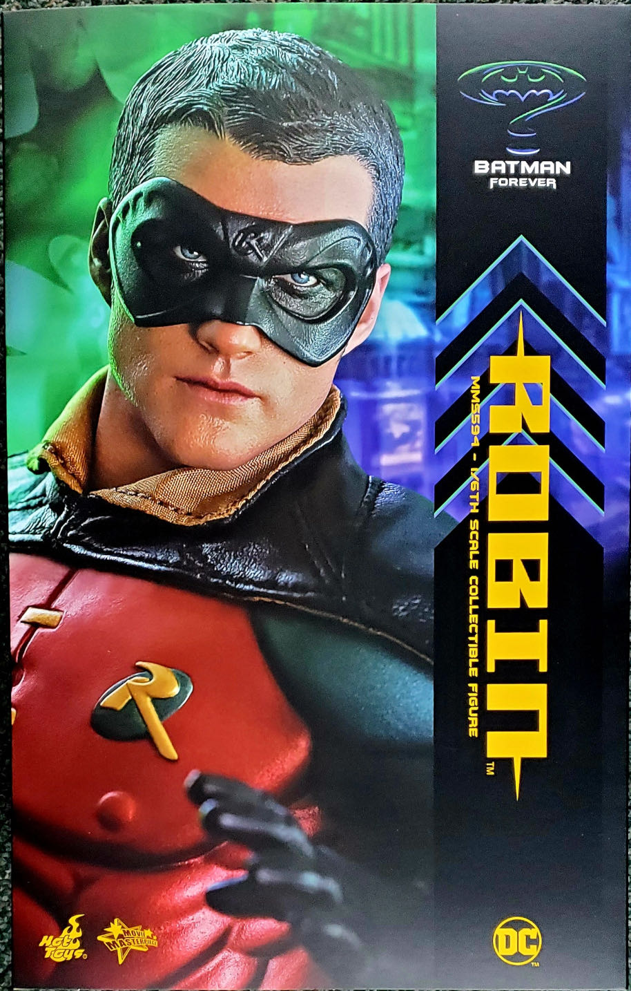Hot Toys: Batman Forever Robin - Hot Toys 1:6 Scale Figure (Batman Forever) action figure collectible - Main Image 4