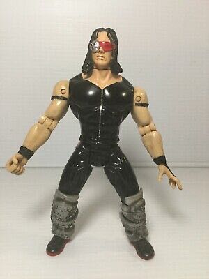 Tail Strike Scorpion (Stinger Launching Action)