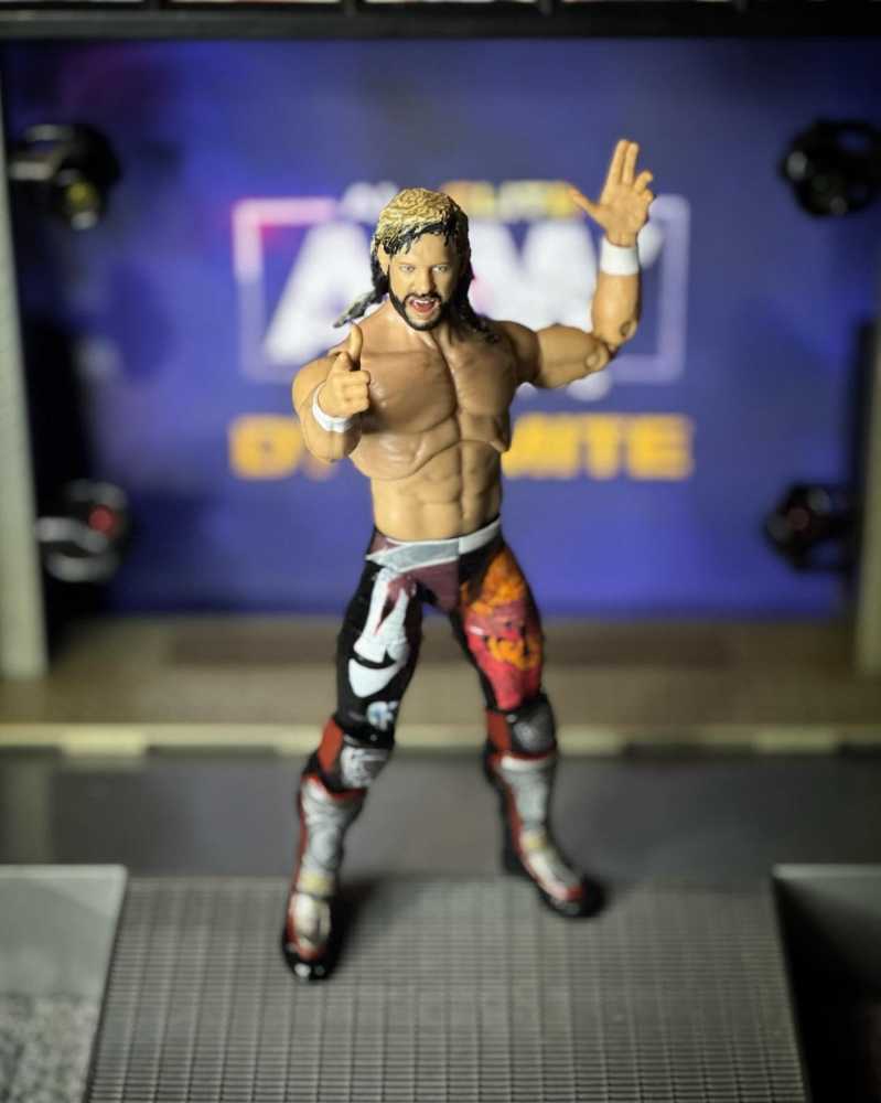 AEW Unrivaled Supreme Collection Kenny Omega #3 - Jazwares AEW (AEW Unrivaled Supreme) action figure collectible - Main Image 4