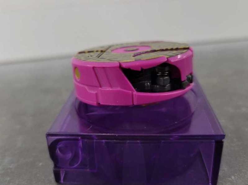 Ratbat With Frenzy Data Cube Mode - Hasbro (Generations War For Cybertron) action figure collectible - Main Image 3