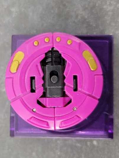 Ratbat With Frenzy Data Cube Mode - Hasbro (Generations War For Cybertron) action figure collectible - Main Image 4