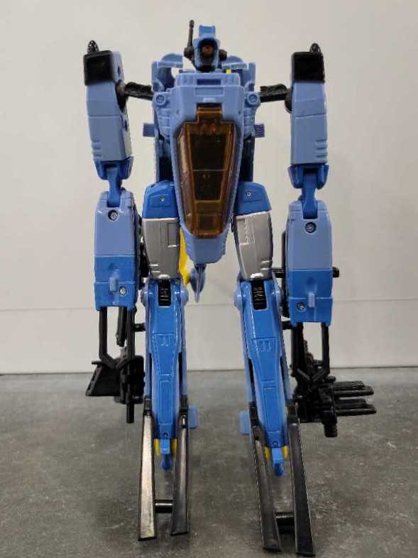 Whirl Robot Mode - Hasbro (Generations) action figure collectible - Main Image 2