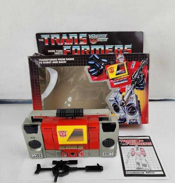 Blaster - Hasbro (Transformers G1) action figure collectible - Main Image 2