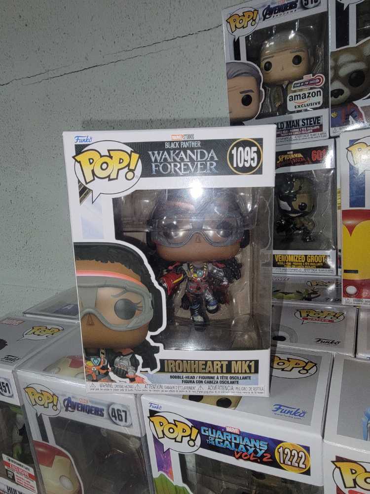 McFarlane Toys SPAWN Classic Covers Series 24 i.98 Gargoyle Club Exclusive 2003