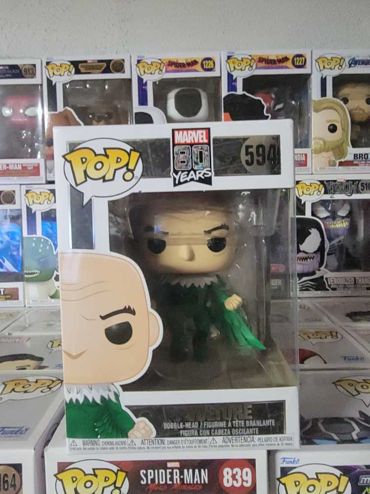 Funko Pop! Deluxe Marvel: Avengers Assemble Series Captain America Amazon Exclusive Figure 6 Of 6