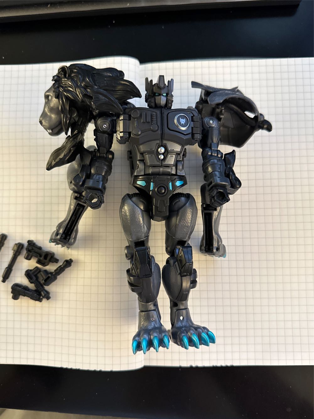 Transformers Legacy Evolution - Nemesis Leo Prime - Hasbro (Transformers: Legacy Evolution) action figure collectible [Barcode 5010996149657] - Main Image 4