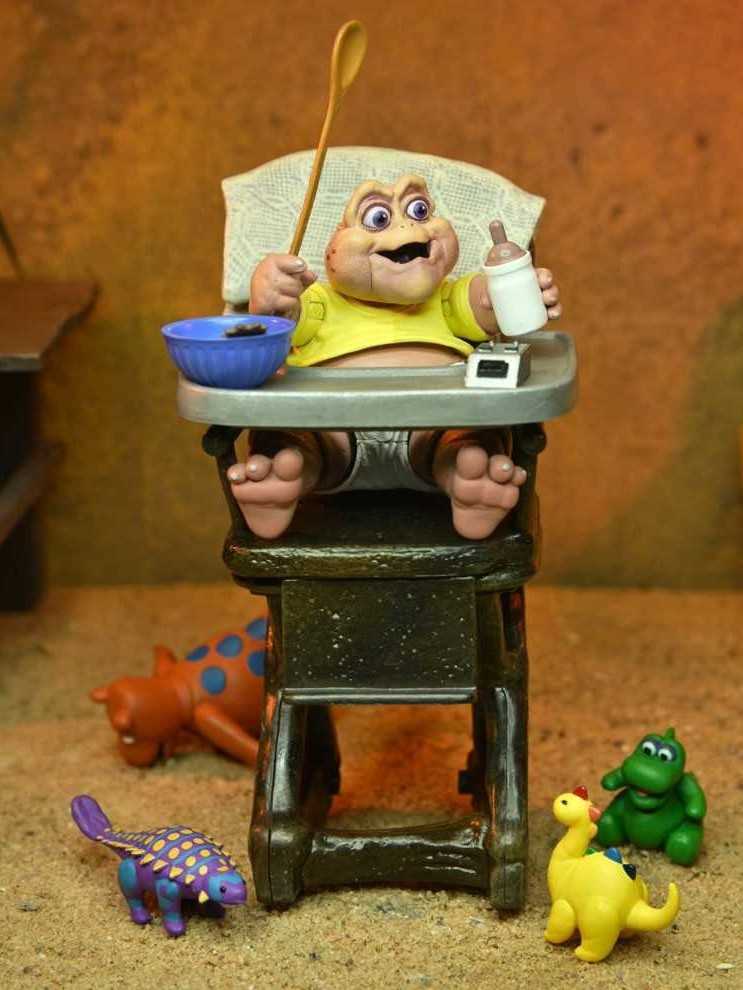 NECA Ultimate Baby Sinclair - Neca (Dinosaurs) action figure collectible - Main Image 3
