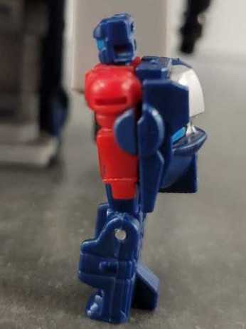 Ginrai With Power Master Optimus Prime Magnus Prime Seige On Cybertron Toys"R"Us  - Hasbro (Titans Return) action figure collectible - Main Image 4