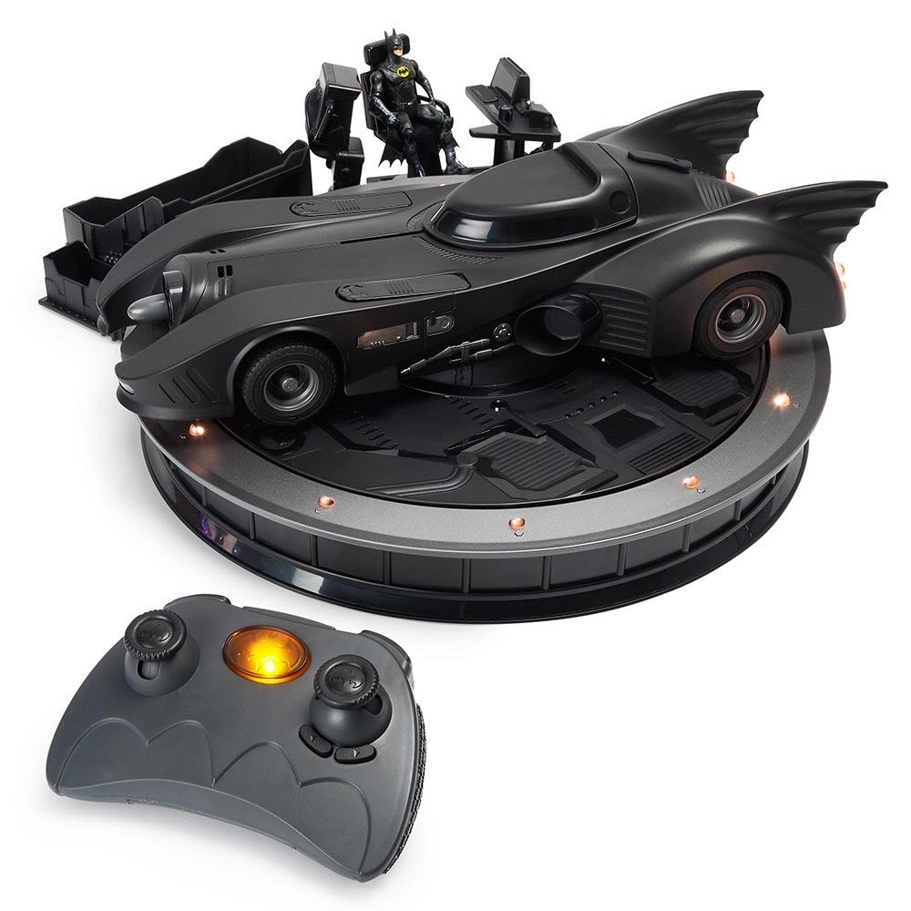 Batmobile - Rc Exclusive Batman Figure Limited Edition Collector’s Item Smoke Effects Batcave Chargeable Base - Spinmaster (DC - Spin Master) action figure collectible [Barcode 778988462157] - Main Image 2