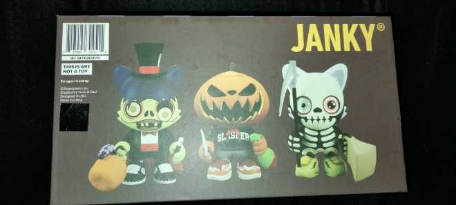 Janky Superplastic - Hooligoonz  action figure collectible - Main Image 3