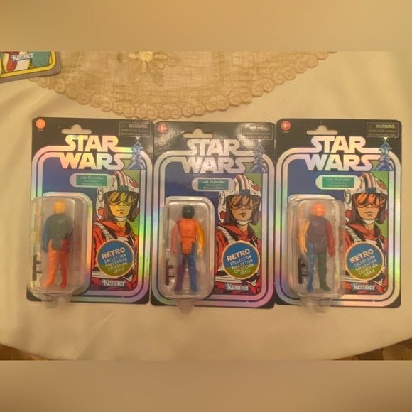 Star Wars - Retro Collection - Luke Skywalker (Snowspeeder) - Prototype Edition (Yellow Head)  action figure collectible [Barcode 5010994150488] - Main Image 3