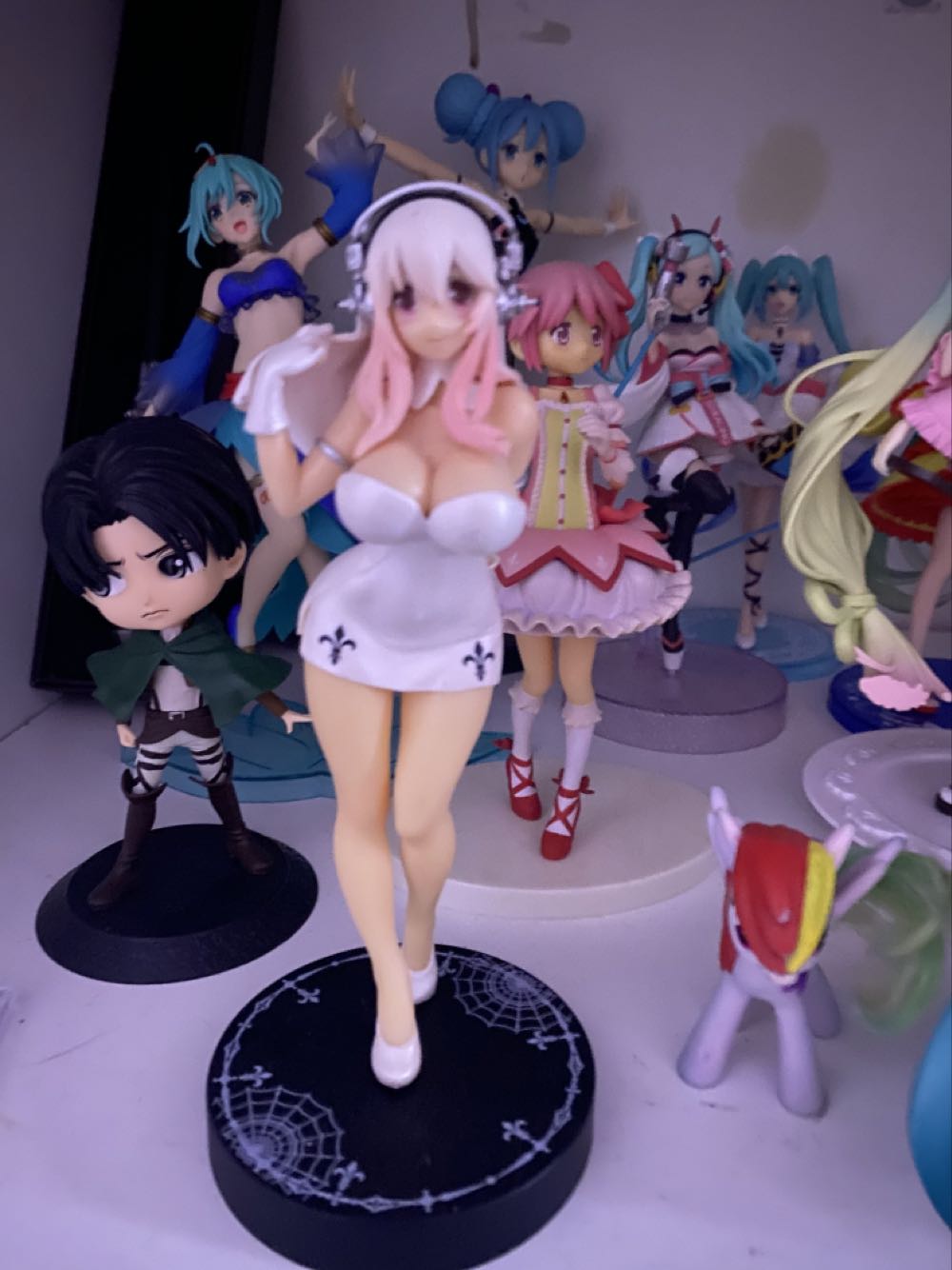 Transformers Legacy Evolution - Nemesis Leo Prime