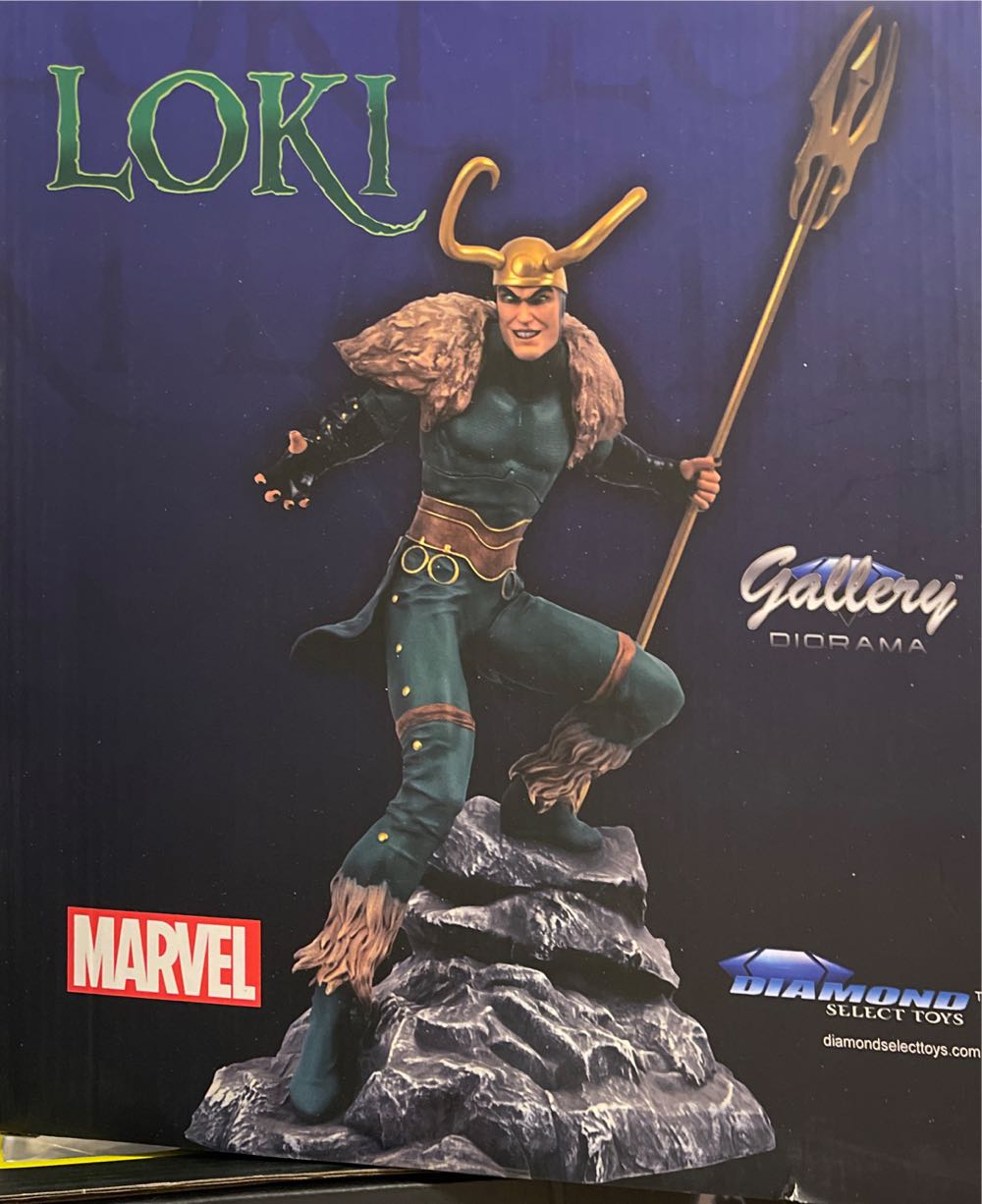 Loki - Diamond Select Toys (Marvel Gallery) action figure collectible [Barcode 461016031301] - Main Image 2