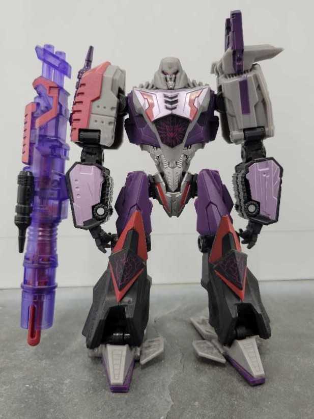 Megatron Cybertronian With Optimus Prime And Bumblebee Rage Over Cybertron Toys"R"Us  - Hasbro (Generations War For Cybertron) action figure collectible - Main Image 2