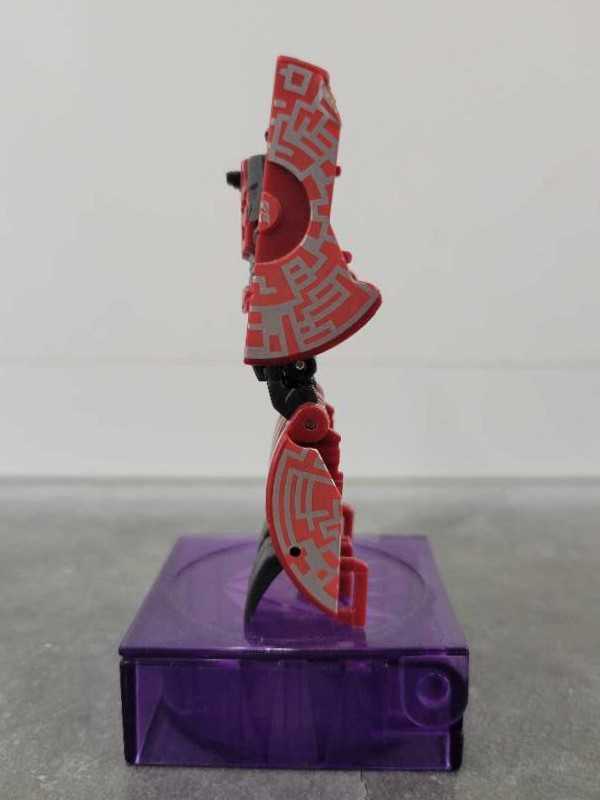 Frenzy With Ratbat Robot Mode - Hasbro (Generations War For Cybertron) action figure collectible - Main Image 4