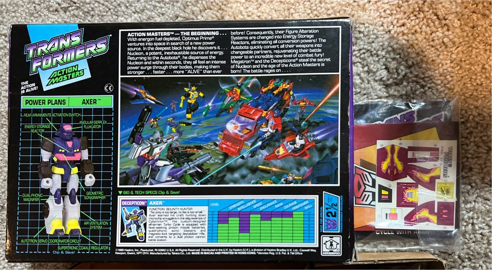 Axer w/ Off Road Cycle - Hasbro (Transformers G1 ActionMasters) action figure collectible [Barcode 038976059227] - Main Image 2