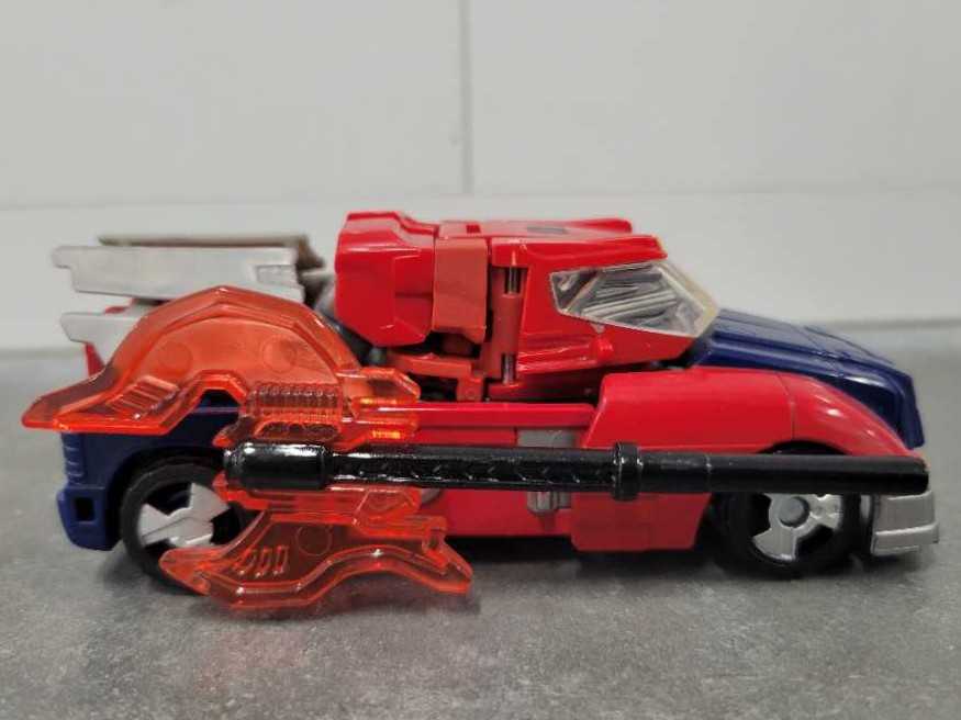 Orion Pax Vehicle Mode  - Hasbro (Generations) action figure collectible - Main Image 3