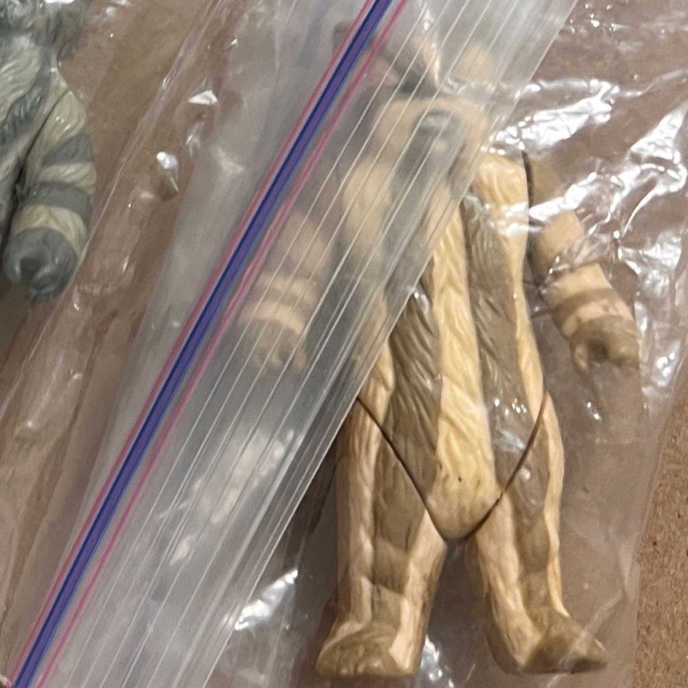 Logray (Ewok Medicine Man) (no accessories) - Kenner (Star Wars: Return Of The Jedi) action figure collectible - Main Image 3