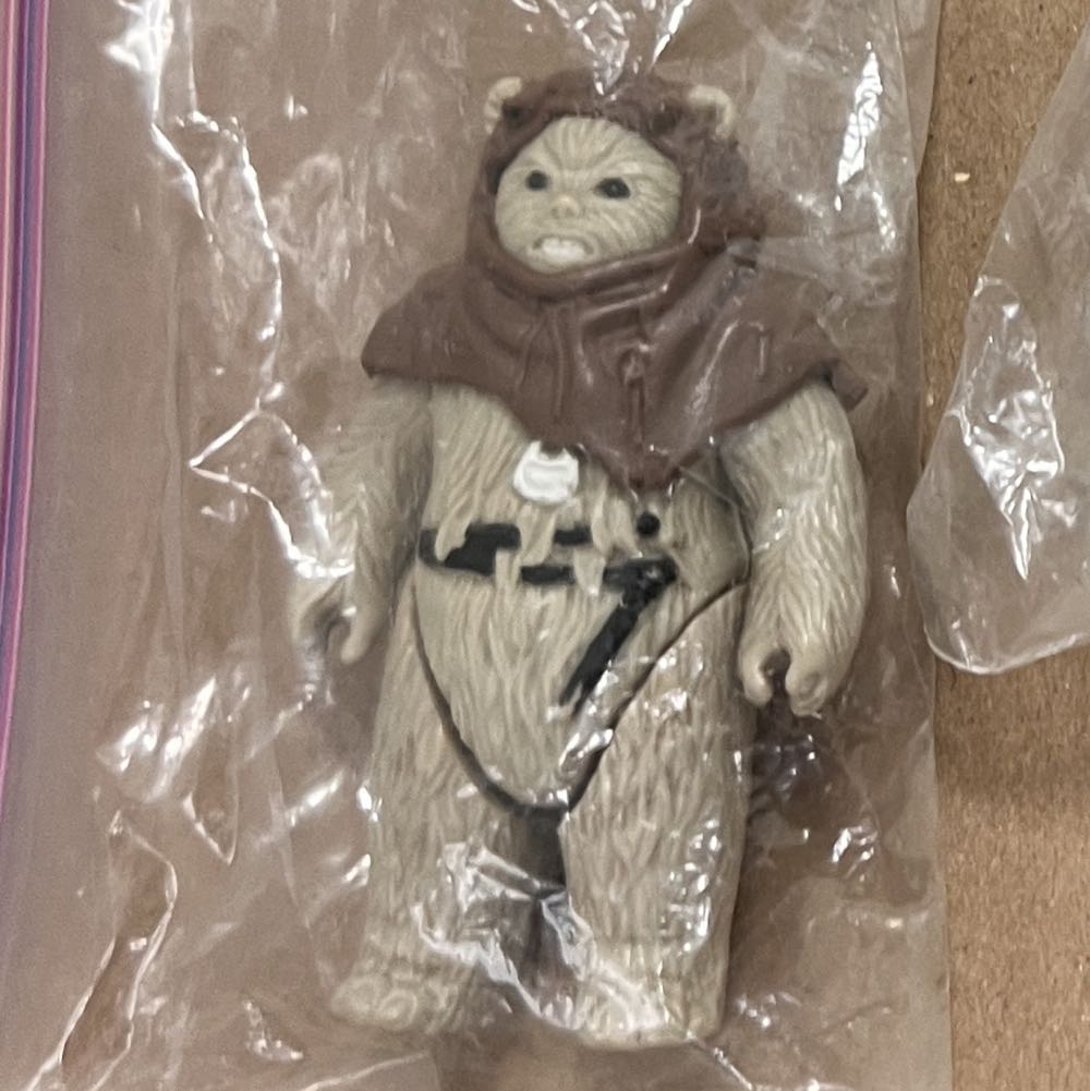 Star Wars: Chief Chirpa - Kenner (Star Wars: Return Of The Jedi) action figure collectible - Main Image 3