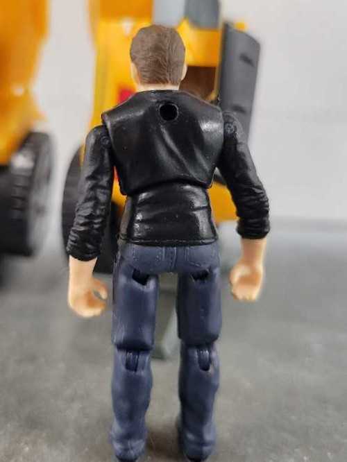 Sam Witwicky With Bumblebee Robot Mode - Hasbro (Human Alliance) action figure collectible - Main Image 3