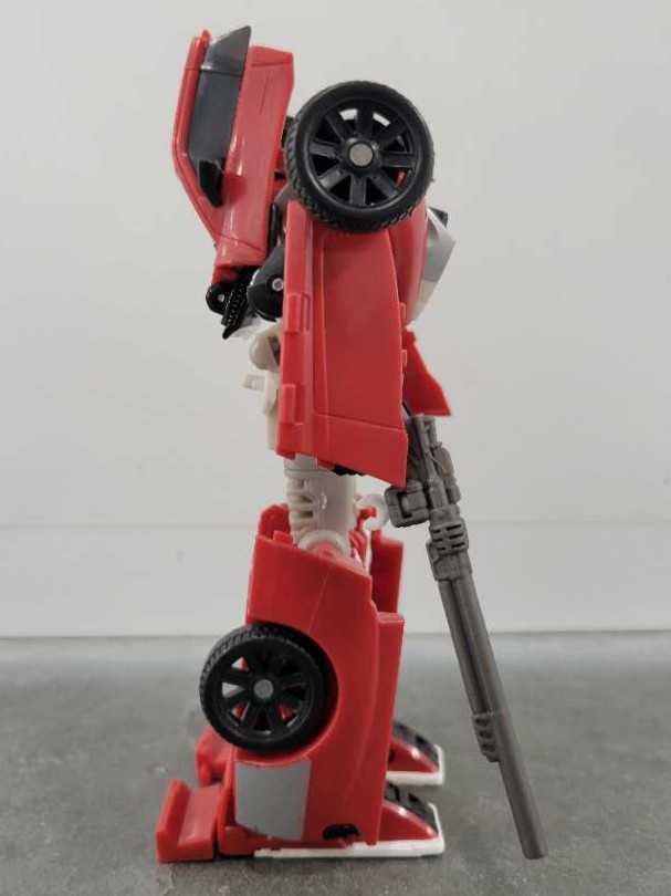 Swerve Robot Mode - Hasbro (Generations GDO) action figure collectible - Main Image 3