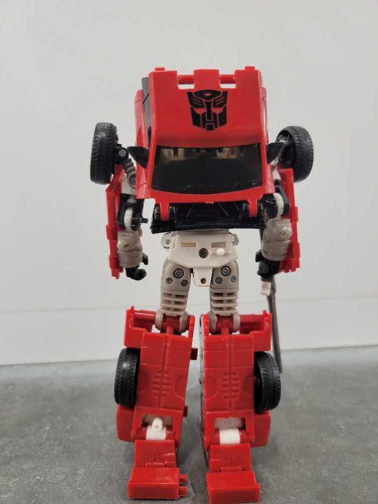 Swerve Robot Mode - Hasbro (Generations GDO) action figure collectible - Main Image 4