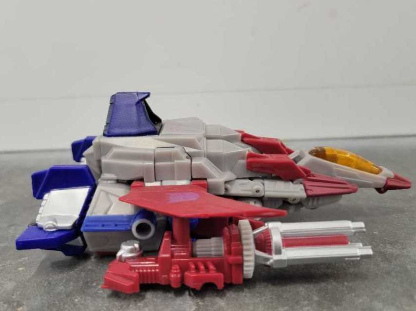 Starscream Vehicle Mode  - Hasbro (Generations War For Cybertron) action figure collectible - Main Image 3
