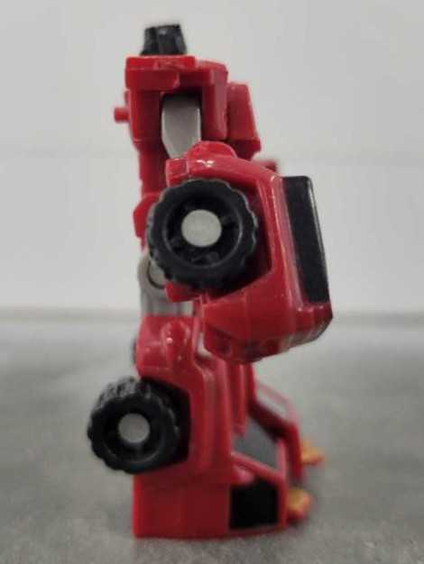 Drivetrain - Hasbro (Generations) action figure collectible - Main Image 2