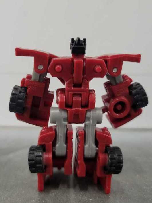 Drivetrain - Hasbro (Generations) action figure collectible - Main Image 3