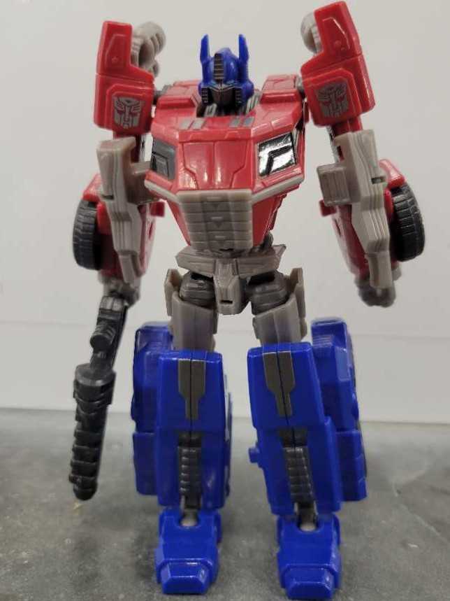 Optimus Prime FOC - Hasbro (Generations) action figure collectible - Main Image 2
