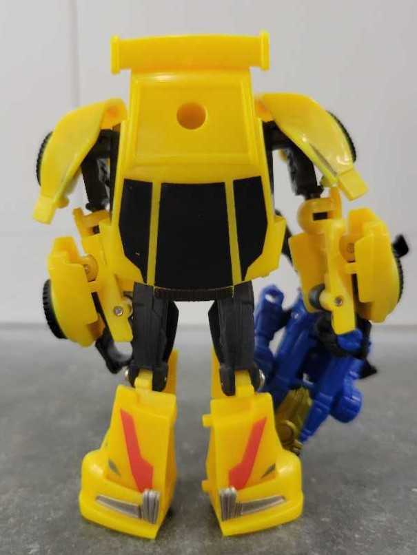 Bumblebee With Blazemaster Thrilling 30 - Hasbro (Generations) action figure collectible - Main Image 4