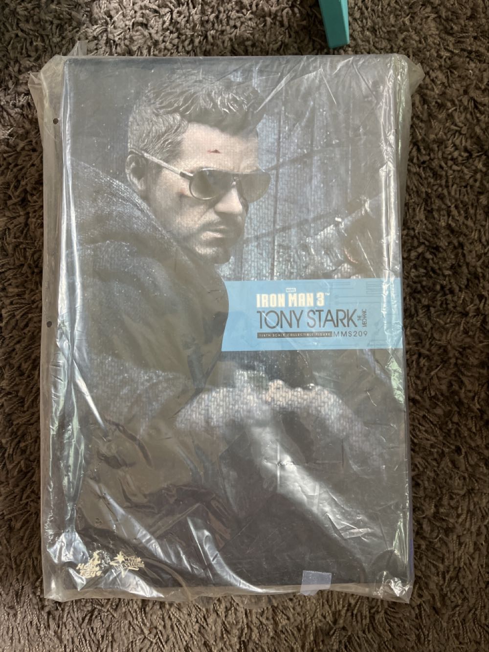 Hot Toys Marvel Iron Man 3 Tony Stark The Mechanic  - Hot Toys (Movie Figures) action figure collectible [Barcode 4897011175348] - Main Image 2