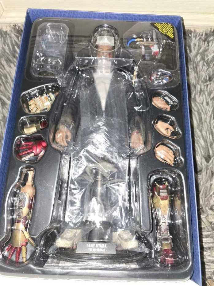 Hot Toys Marvel Iron Man 3 Tony Stark The Mechanic  - Hot Toys (Movie Figures) action figure collectible [Barcode 4897011175348] - Main Image 4