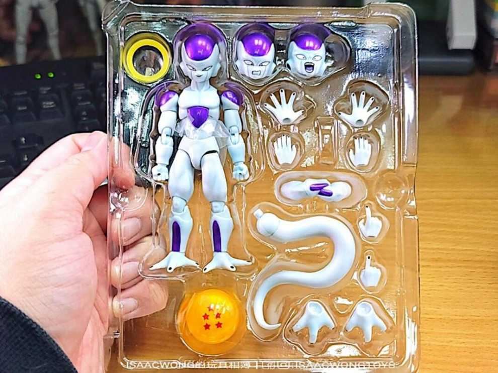 SH Figuarts Frieza Fourth Form ”Dragon Ball Z”  - Ban Dai (Dragon Ball Z) action figure collectible [Barcode 045557111700] - Main Image 4