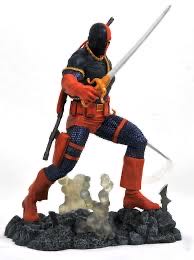 DC- Deathstroke Diamond Select  action figure collectible - Main Image 1
