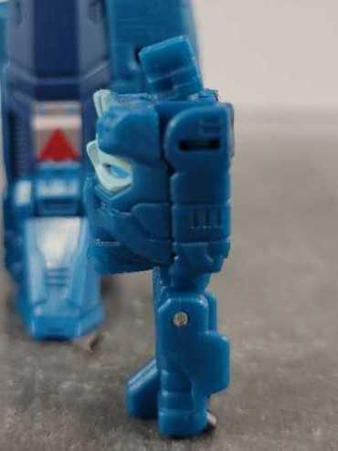 Hyperfire With Blurr - Hasbro (Titans Return) action figure collectible - Main Image 2