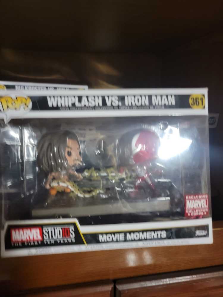 Funko POP!#587 Avengers Assemble: Thor DELUXE 