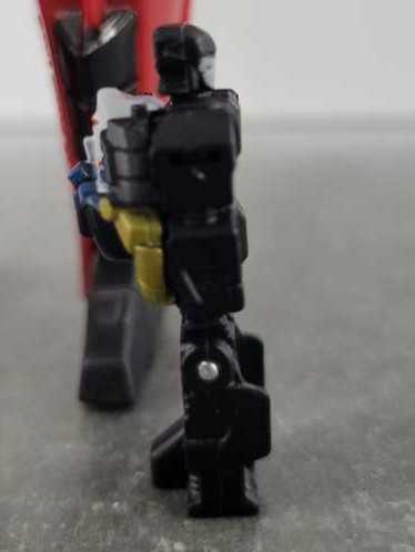 Scorchfire With Windblade - Hasbro (Titans Return) action figure collectible - Main Image 2