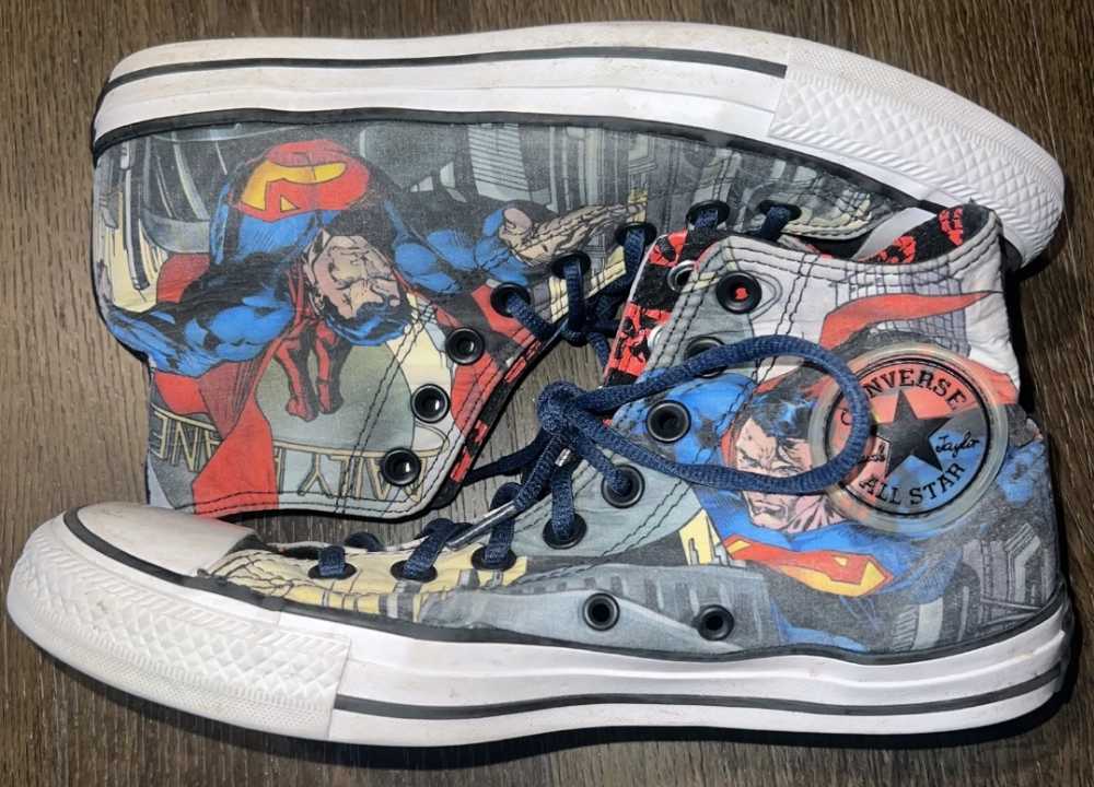 Converse Chuck Taylor All Star High Tops DC Comics Superman  - Converse (Superman) action figure collectible [Barcode 888753967456] - Main Image 1