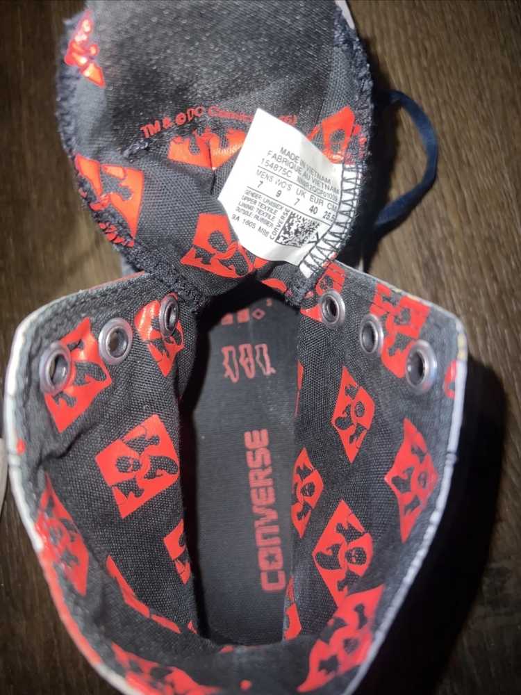 Converse Chuck Taylor All Star High Tops DC Comics Superman  - Converse (Superman) action figure collectible [Barcode 888753967456] - Main Image 3