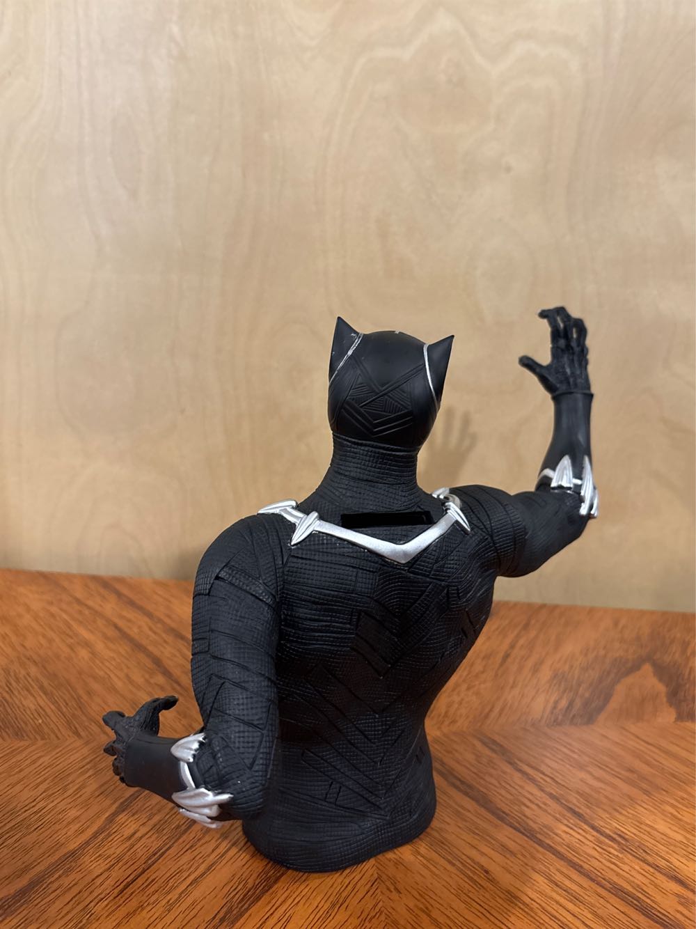 Black Panther: Marvel  Comics Bust - Bank - Monogram action figure collectible [Barcode 077764686221] - Main Image 2